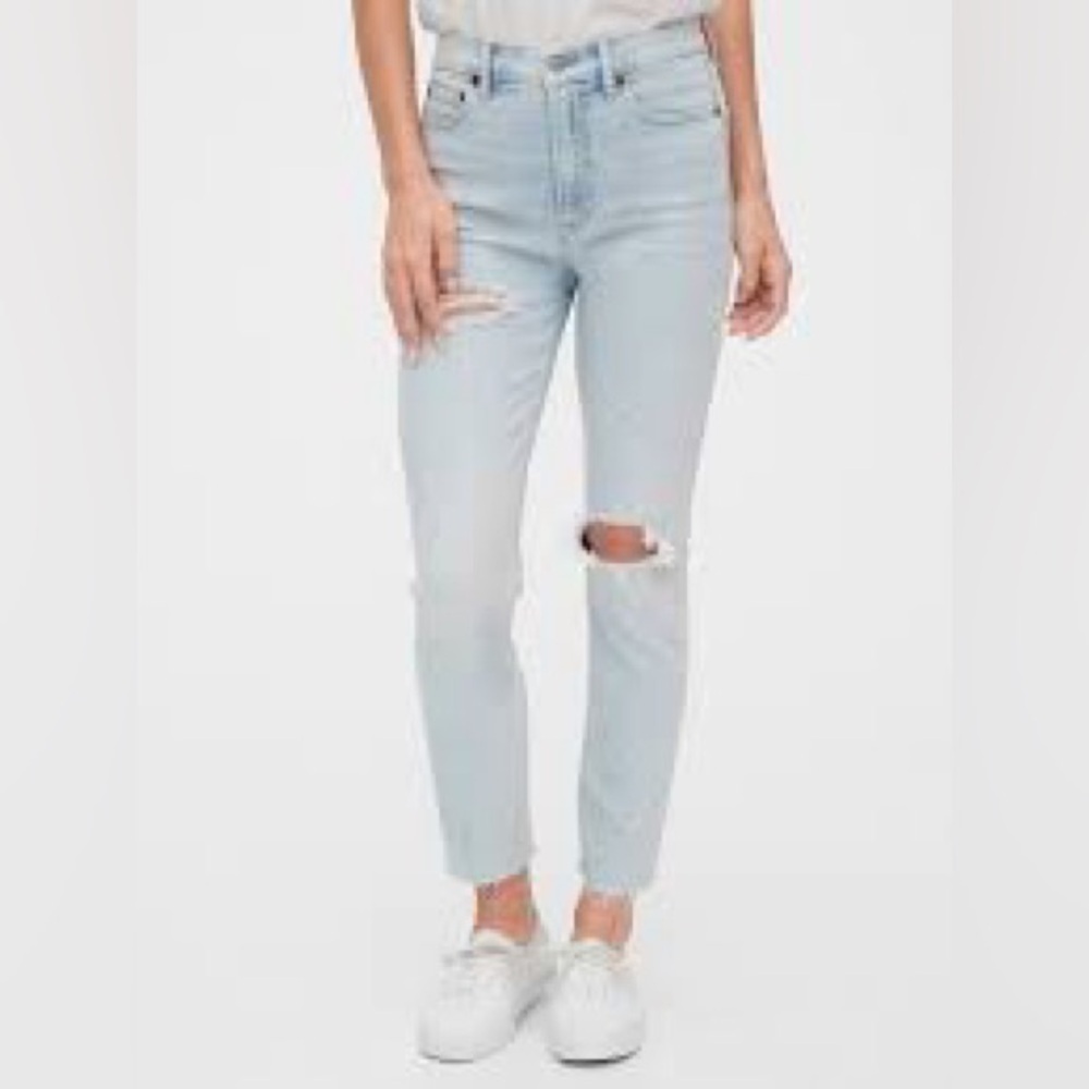 Gap cigarette High Rise Destructive light indigo jeans 29 8R